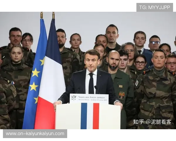 法国足球外交活动，马克龙祝贺非洲杯冠军